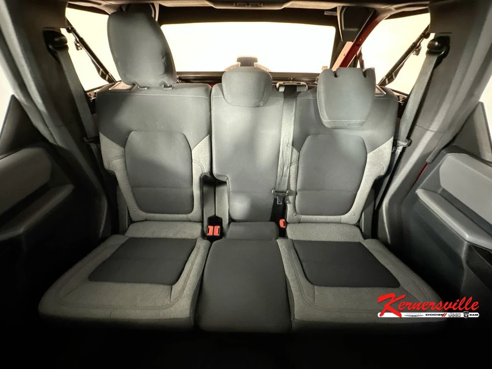 2022 Ford Bronco 6th Gen - Image 13 of 24