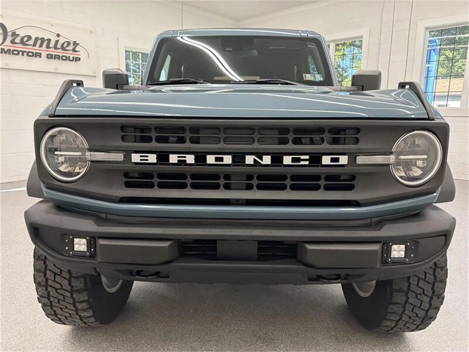 2022 Ford Bronco 6th Gen - Image 2 of 16