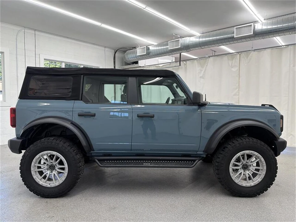 2022 Ford Bronco 6th Gen - Image 4 of 16