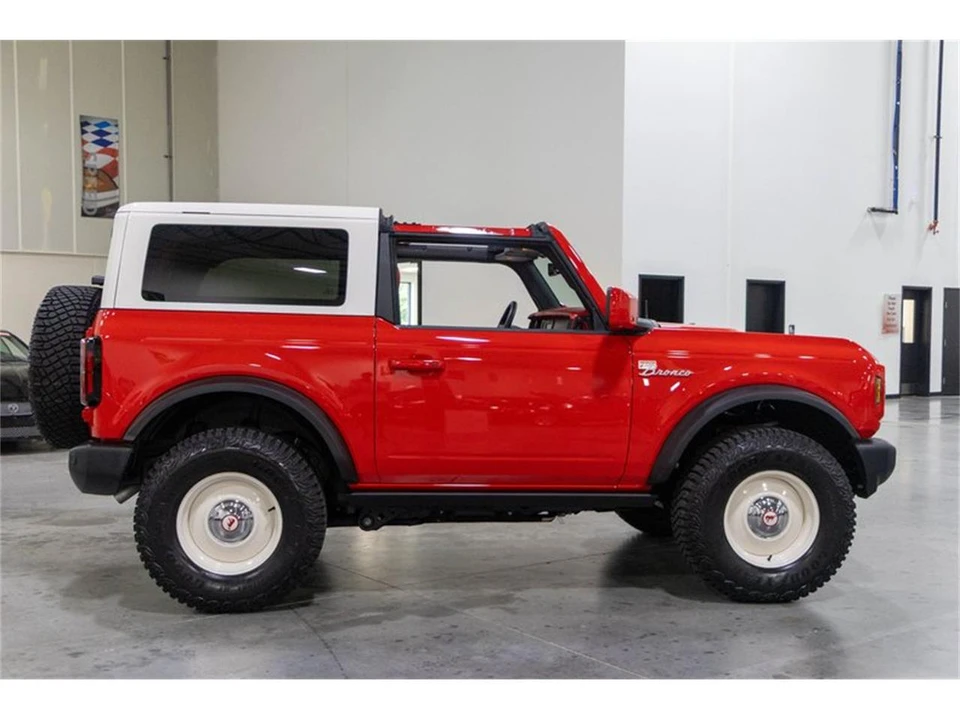 2022 Ford Bronco 6th Gen - Image 7 of 31
