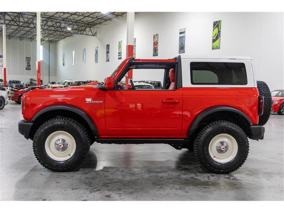 2022 Ford Bronco 6th Gen - Image 3 of 31