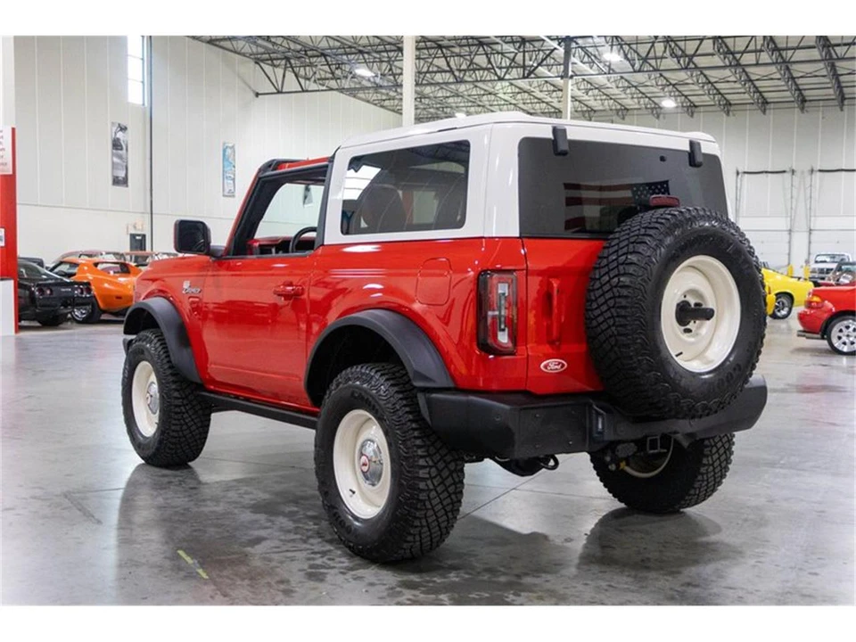 2022 Ford Bronco 6th Gen - Image 4 of 31