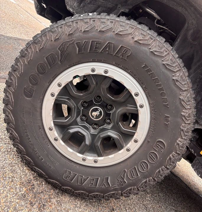 2022 Ford Bronco 6th Gen - Image 10 of 12