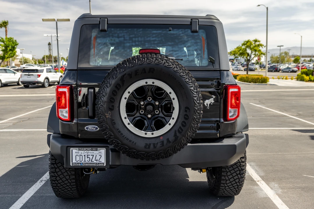 2022 Ford Bronco 6th Gen - Image 16 of 31