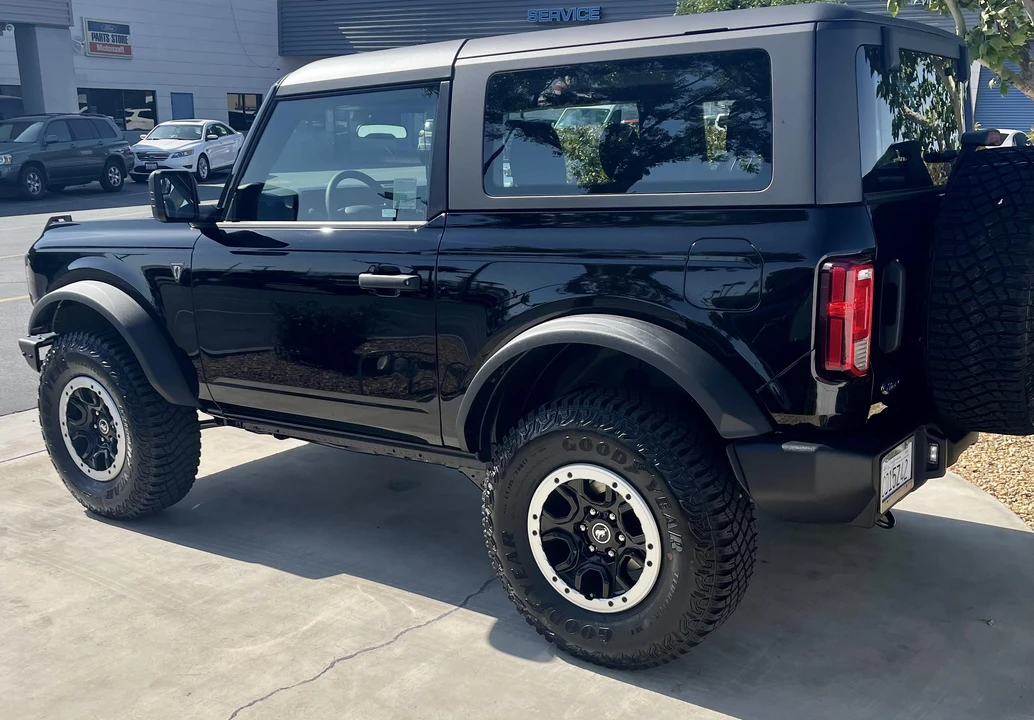 2022 Ford Bronco 6th Gen - Image 13 of 31