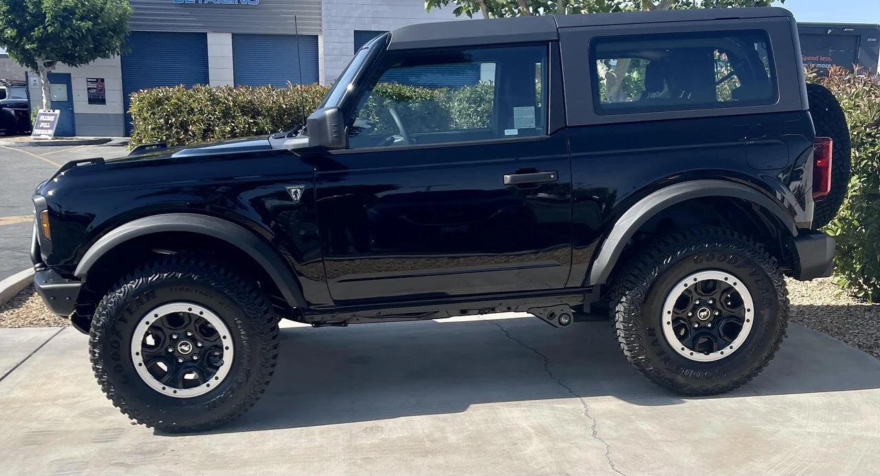 2022 Ford Bronco 6th Gen - Image 12 of 31