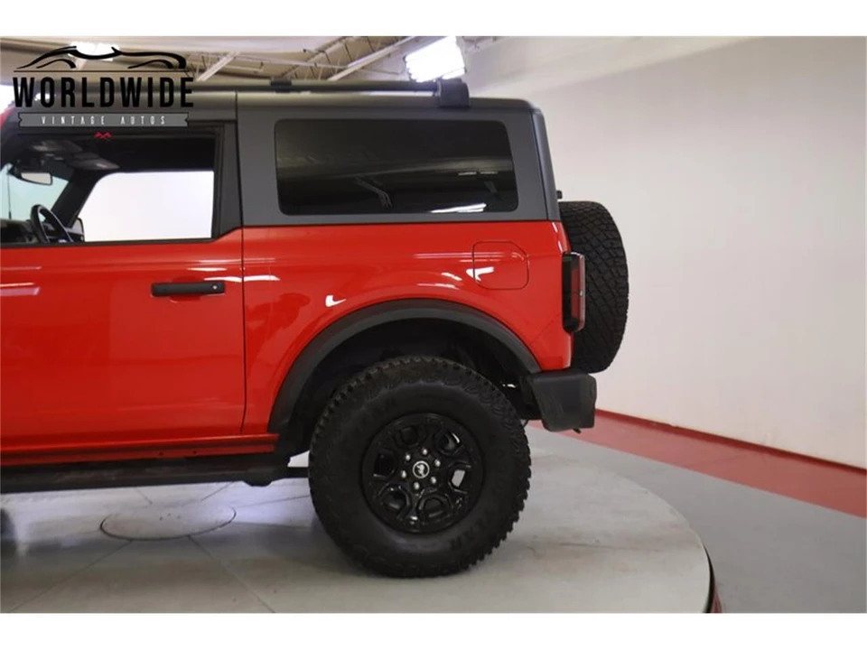 2022 Ford Bronco 6th Gen - Image 14 of 31