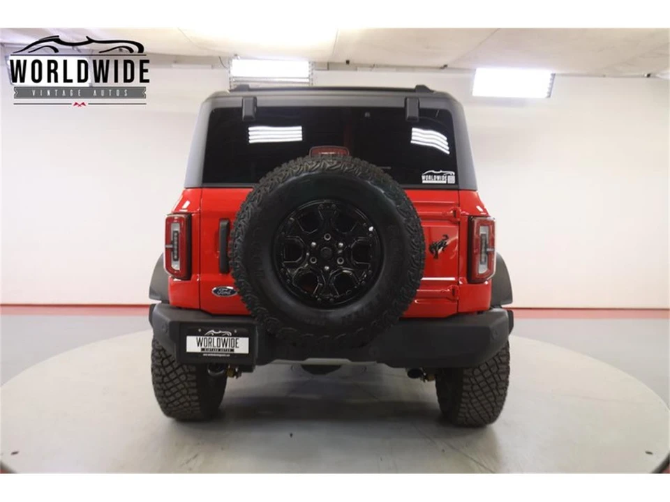 2022 Ford Bronco 6th Gen - Image 21 of 31