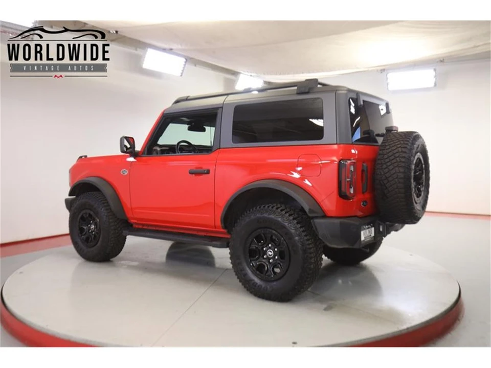 2022 Ford Bronco 6th Gen - Image 9 of 31