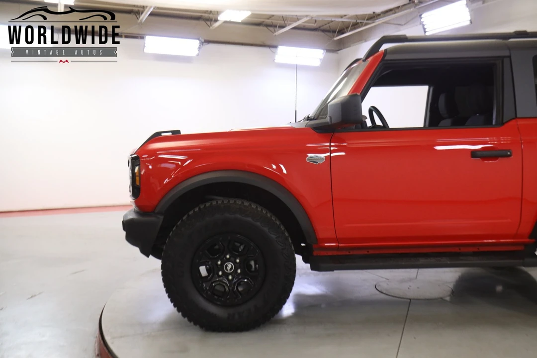 2022 Ford Bronco 6th Gen - Image 11 of 12