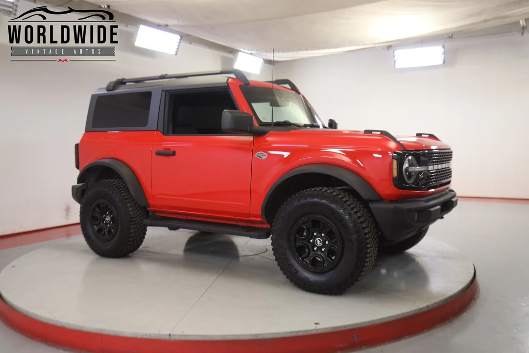 2022 Ford Bronco 6th Gen - Image 2 of 12