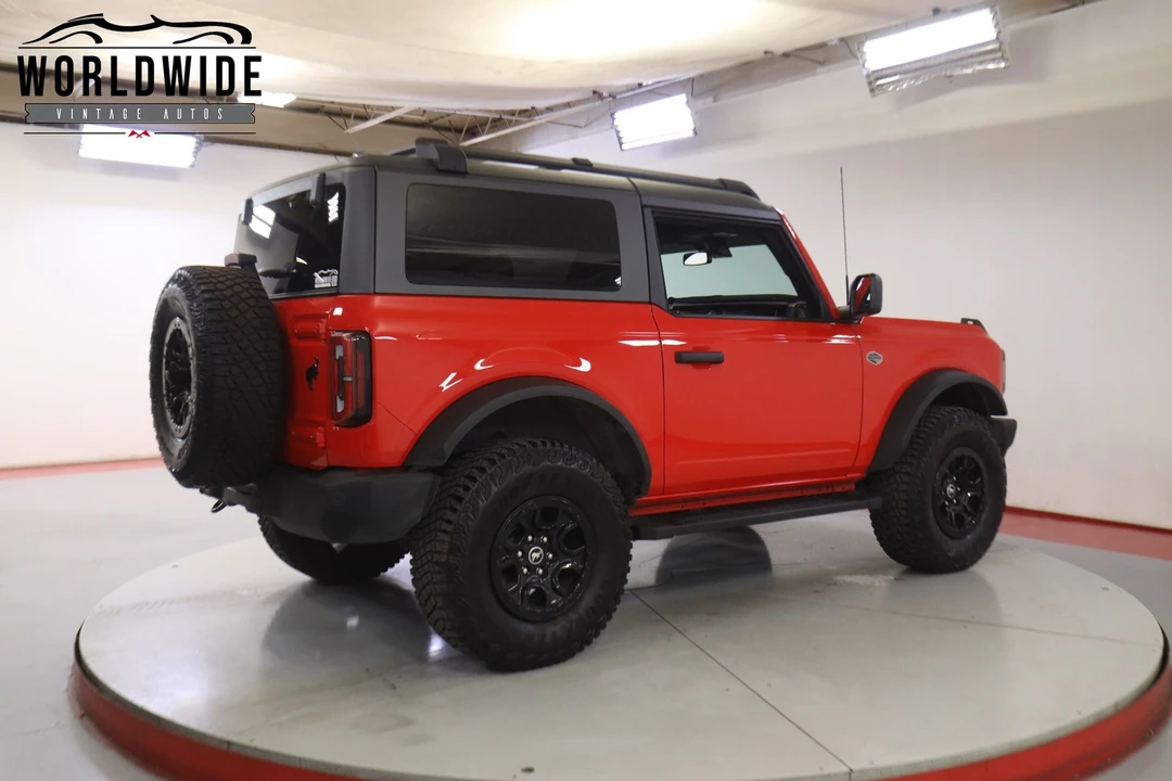 2022 Ford Bronco 6th Gen - Image 10 of 12