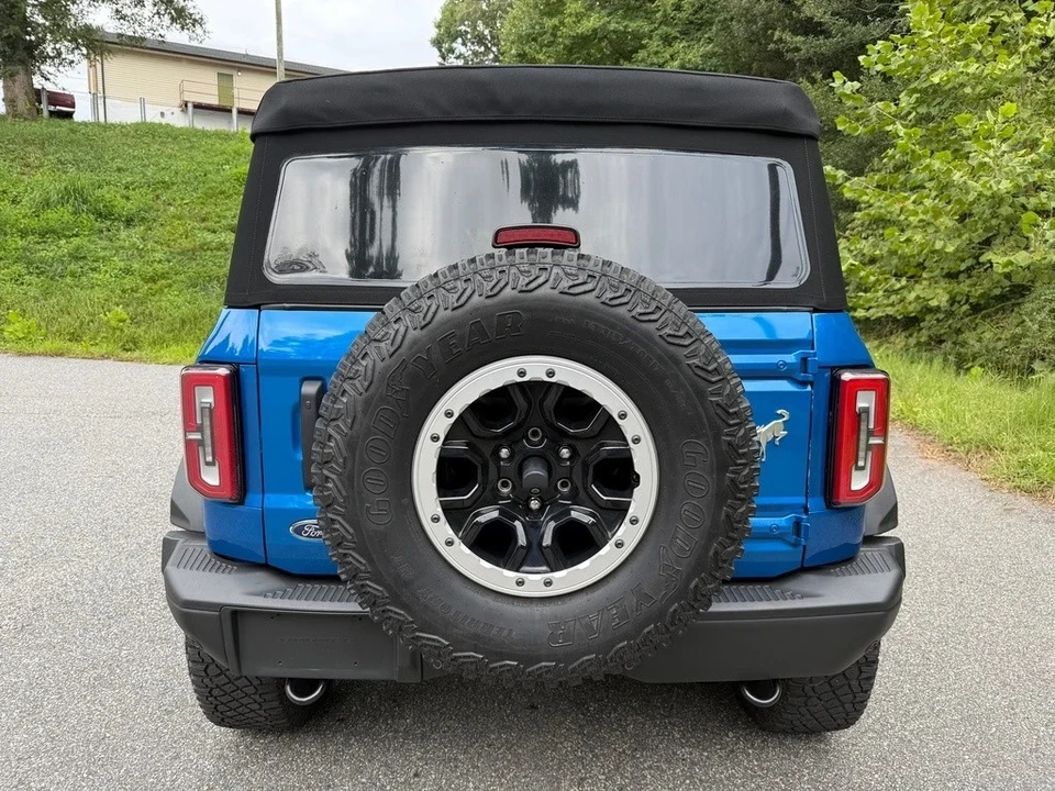 2022 Ford Bronco 6th Gen - Image 8 of 21