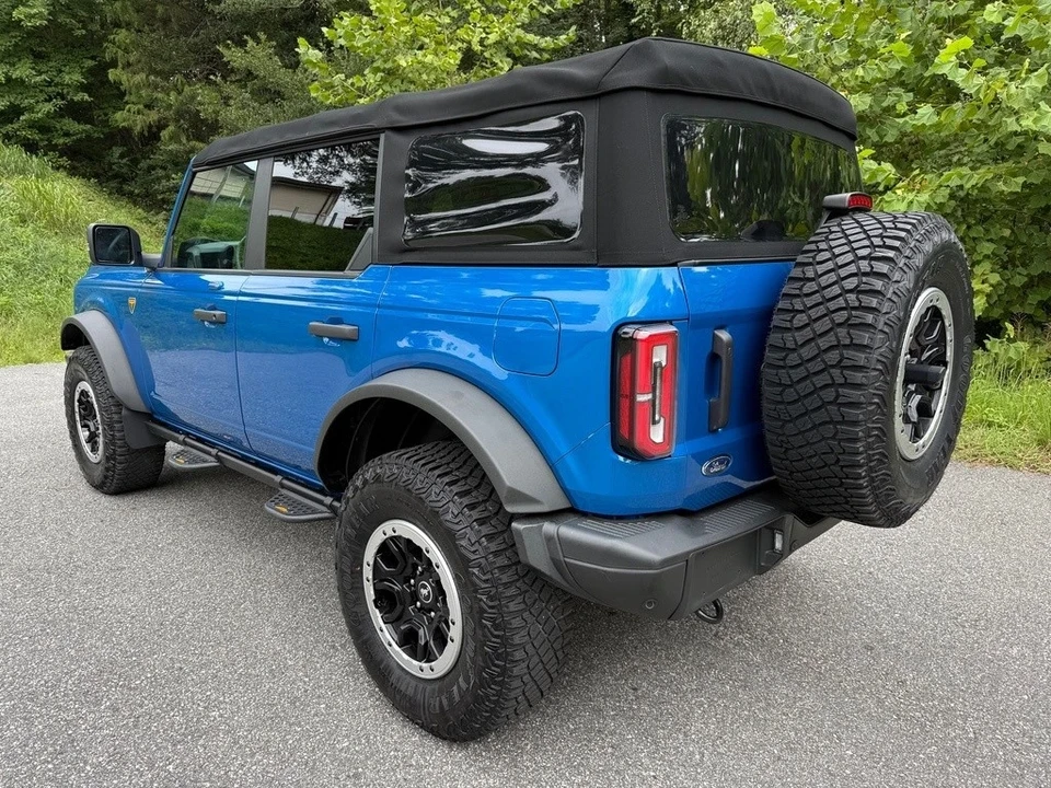2022 Ford Bronco 6th Gen - Image 9 of 21