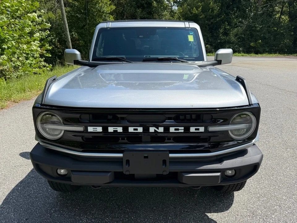 2022 Ford Bronco 6th Gen - Image 3 of 21