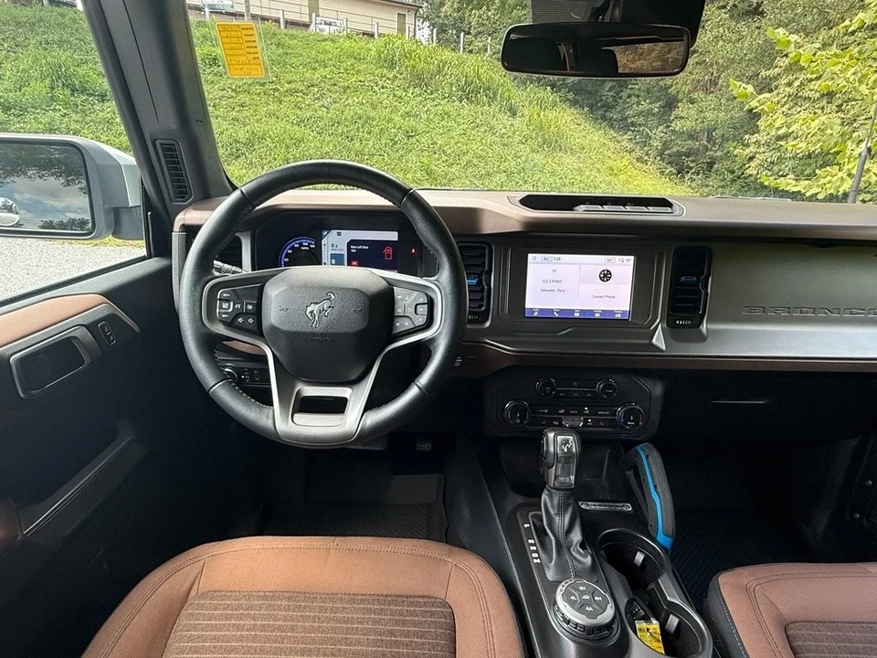 2022 Ford Bronco 6th Gen - Image 10 of 21
