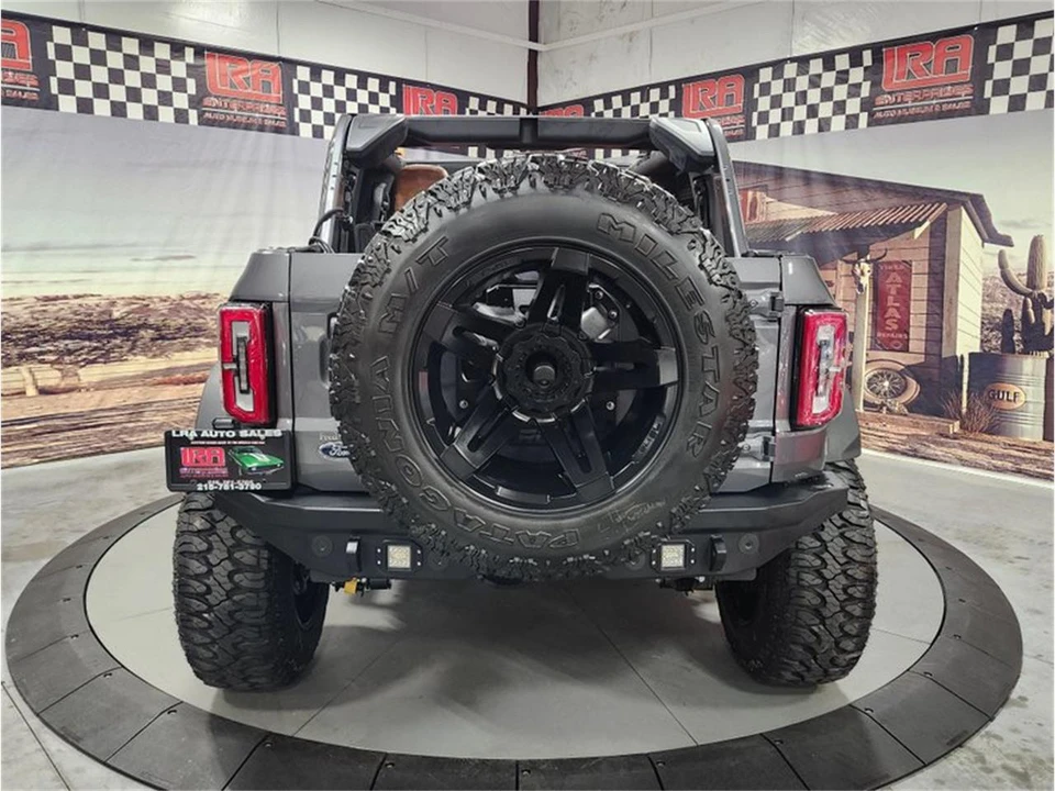 2022 Ford Bronco 6th Gen - Image 5 of 31