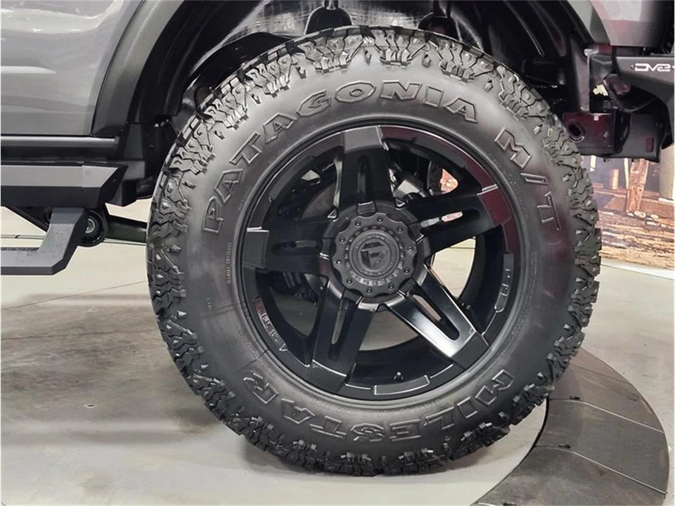 2022 Ford Bronco 6th Gen - Image 7 of 31