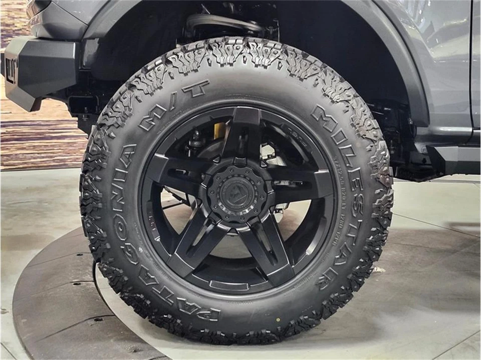 2022 Ford Bronco 6th Gen - Image 6 of 31