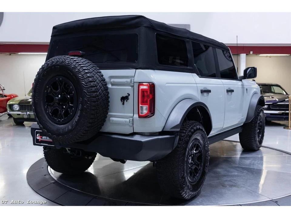 2022 Ford Bronco 6th Gen - Image 5 of 31