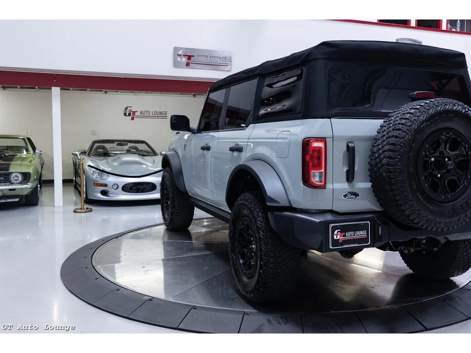 2022 Ford Bronco 6th Gen - Image 15 of 31