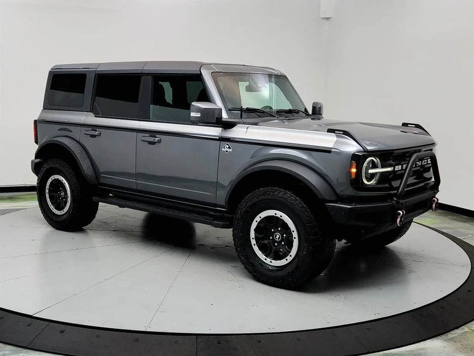 2022 Ford Bronco 6th Gen - Image 3 of 21