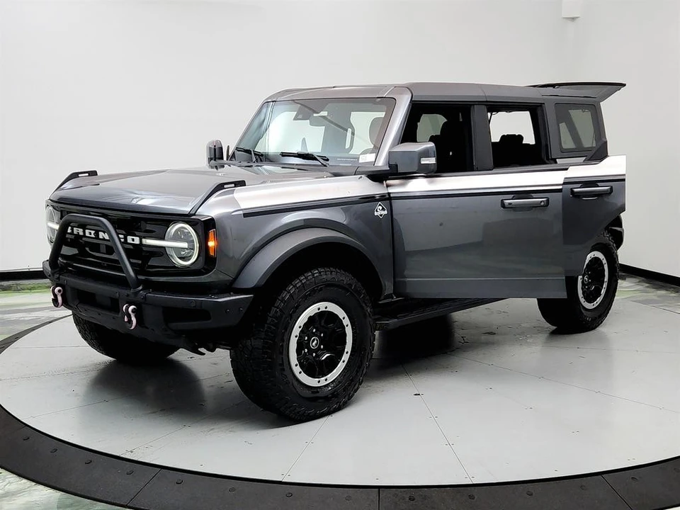 2022 Ford Bronco 6th Gen - Image 9 of 21