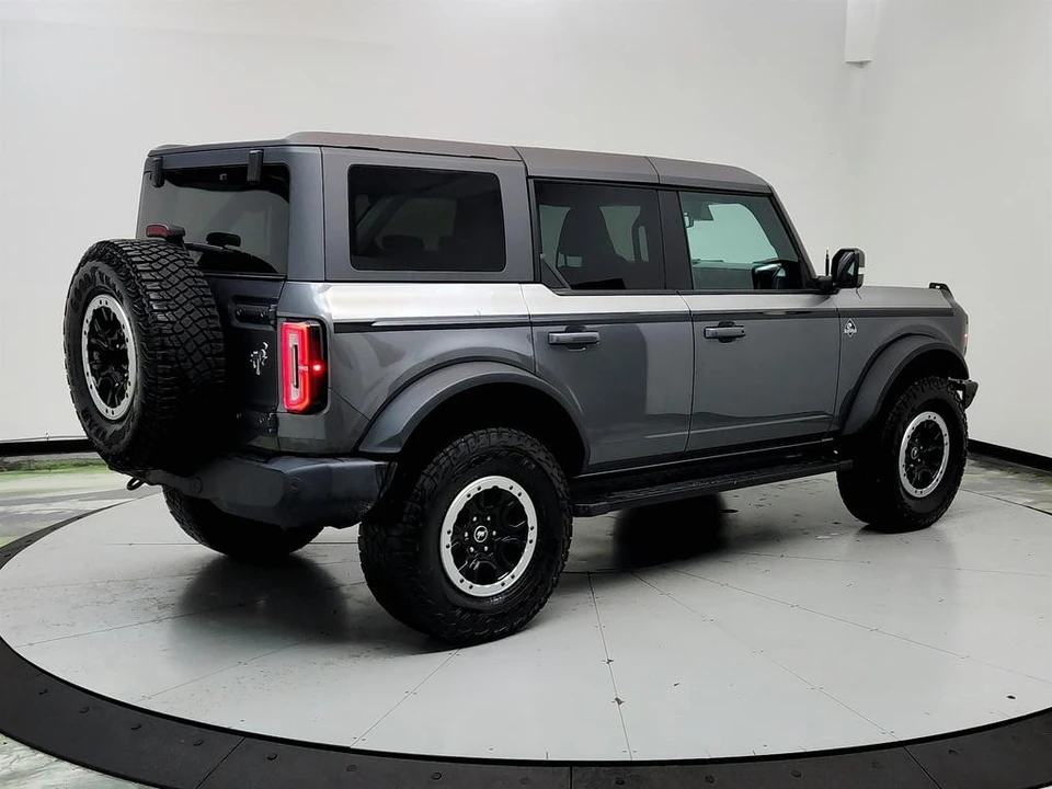 2022 Ford Bronco 6th Gen - Image 5 of 21