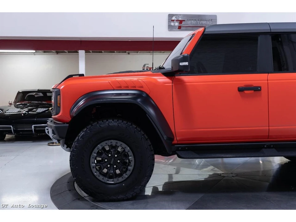 2022 Ford Bronco 6th Gen - Image 9 of 31