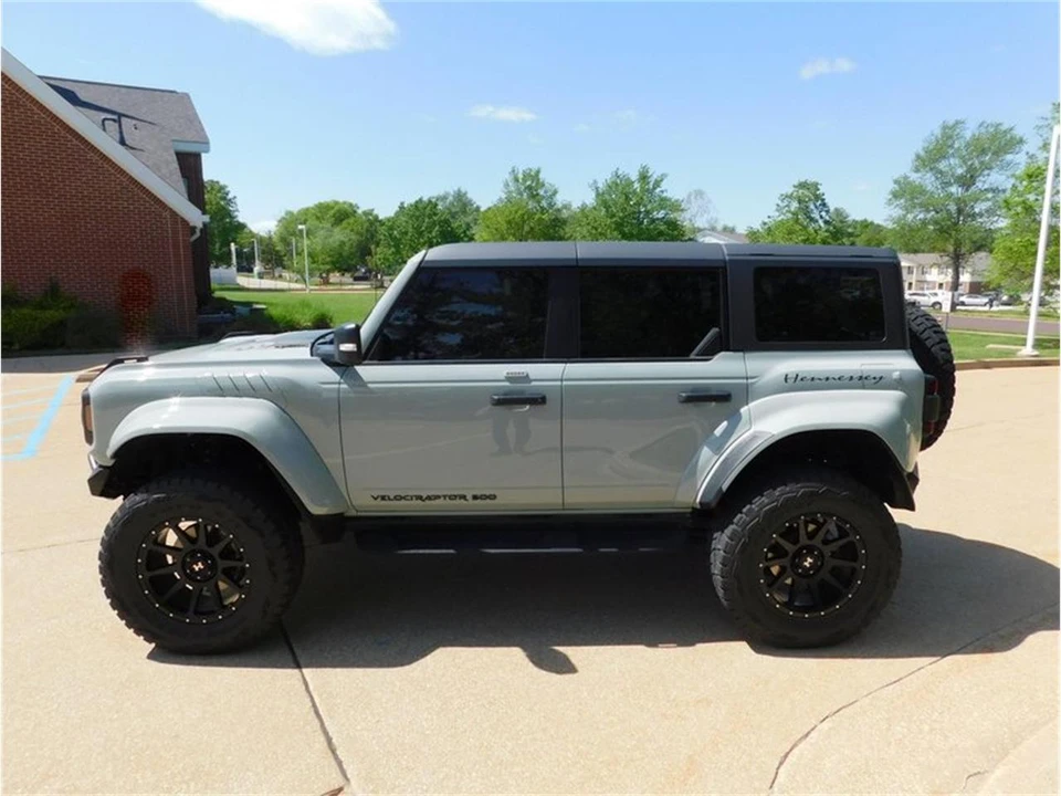 2022 Ford Bronco 6th Gen - Image 8 of 31