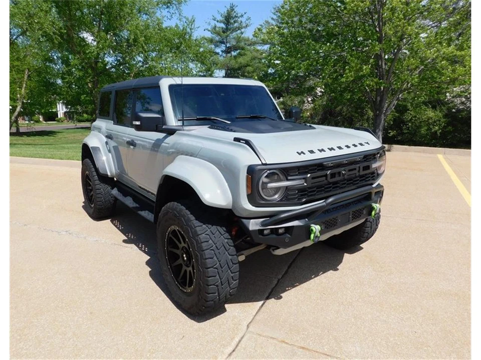 2022 Ford Bronco 6th Gen - Image 23 of 31