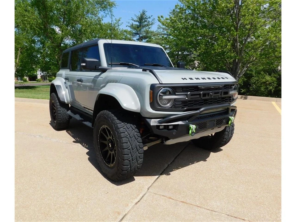 2022 Ford Bronco 6th Gen - Image 3 of 31