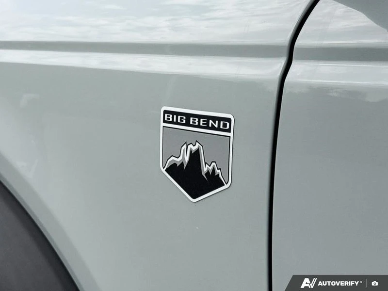 2022 Ford Bronco 6th Gen - Image 5 of 19