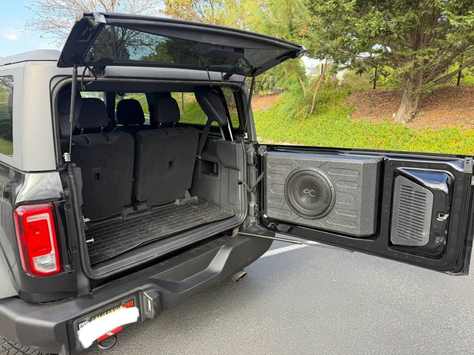 2022 Ford Bronco 6th Gen - Image 6 of 11