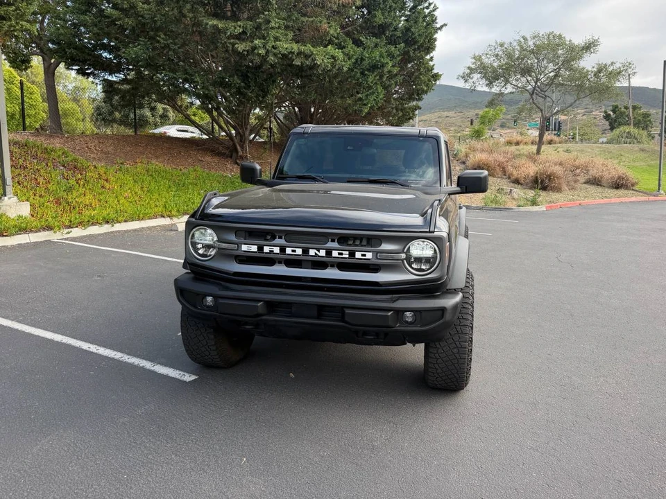 2022 Ford Bronco 6th Gen - Image 2 of 11