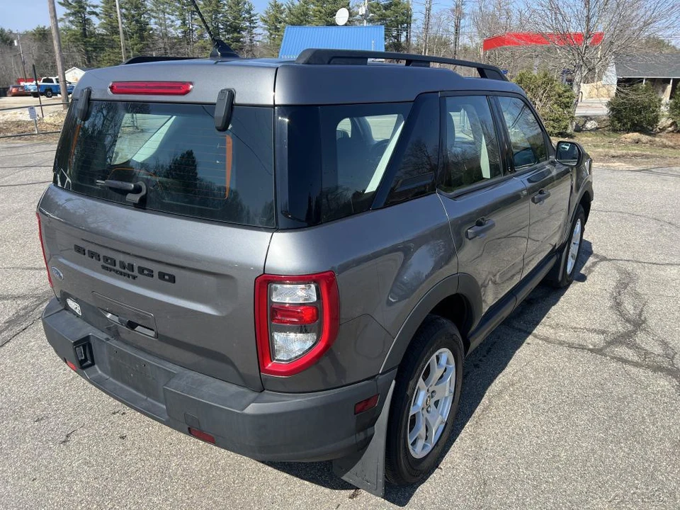 2022 Ford Bronco 6th Gen - Image 9 of 12