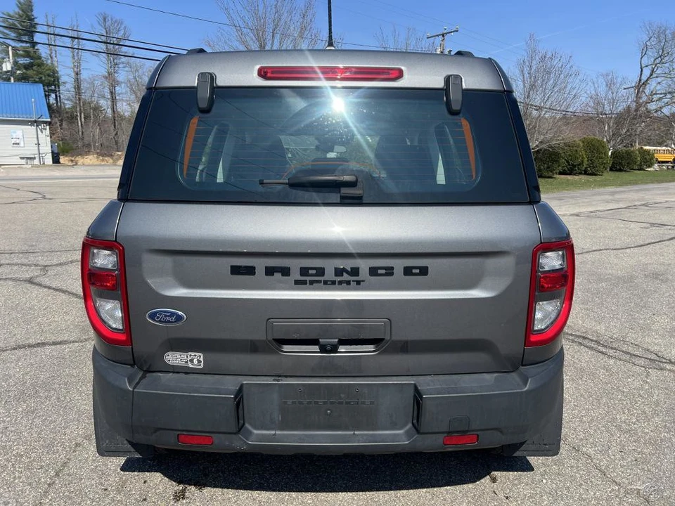 2022 Ford Bronco 6th Gen - Image 4 of 12
