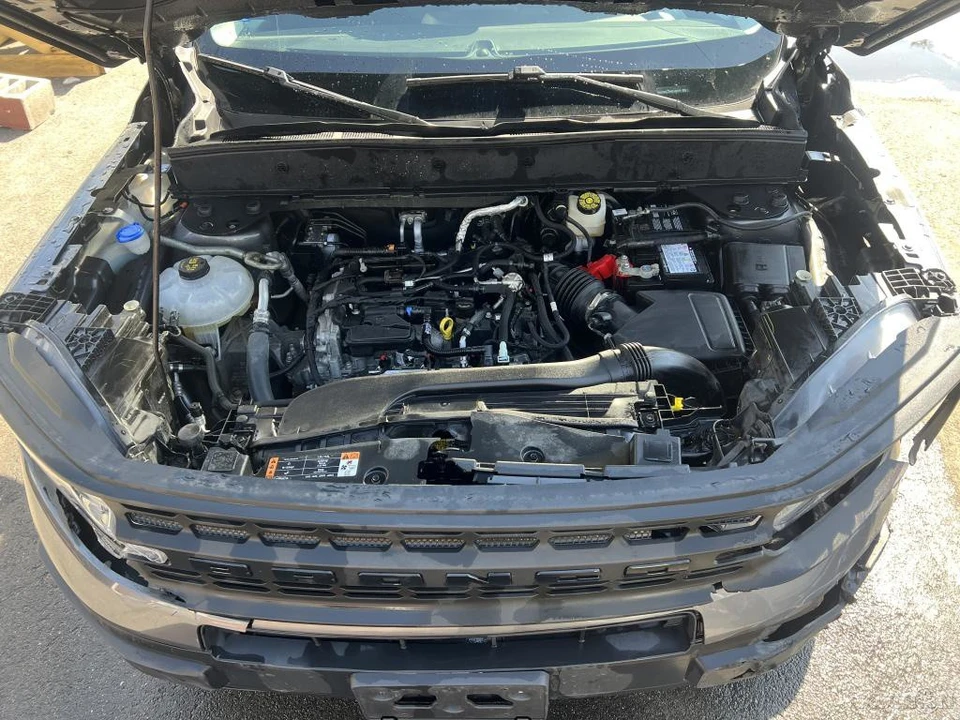 2022 Ford Bronco 6th Gen - Image 5 of 12