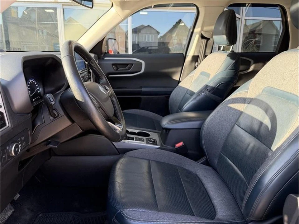 2022 Ford Bronco 6th Gen - Image 10 of 29