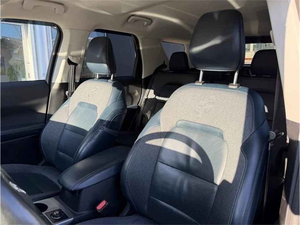 2022 Ford Bronco 6th Gen - Image 11 of 29
