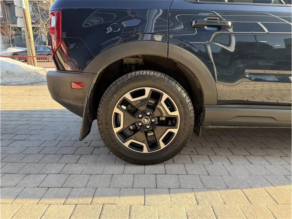 2022 Ford Bronco 6th Gen - Image 27 of 29