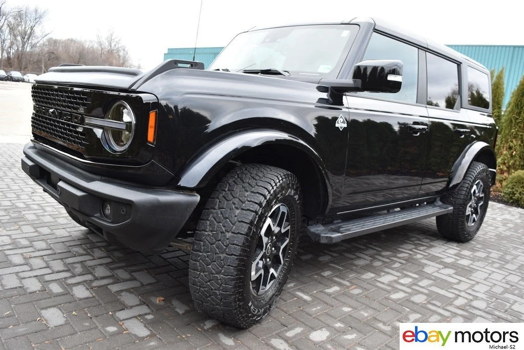 2022 Ford Bronco 6th Gen - Image 9 of 21