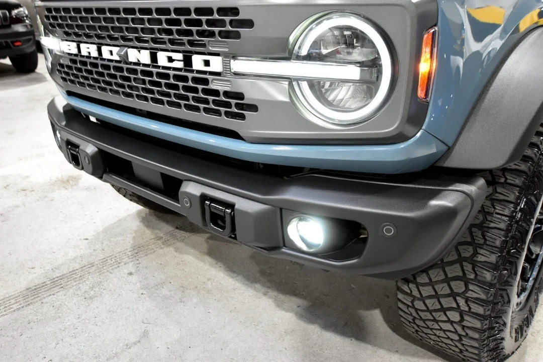 2022 Ford Bronco 6th Gen - Image 6 of 12