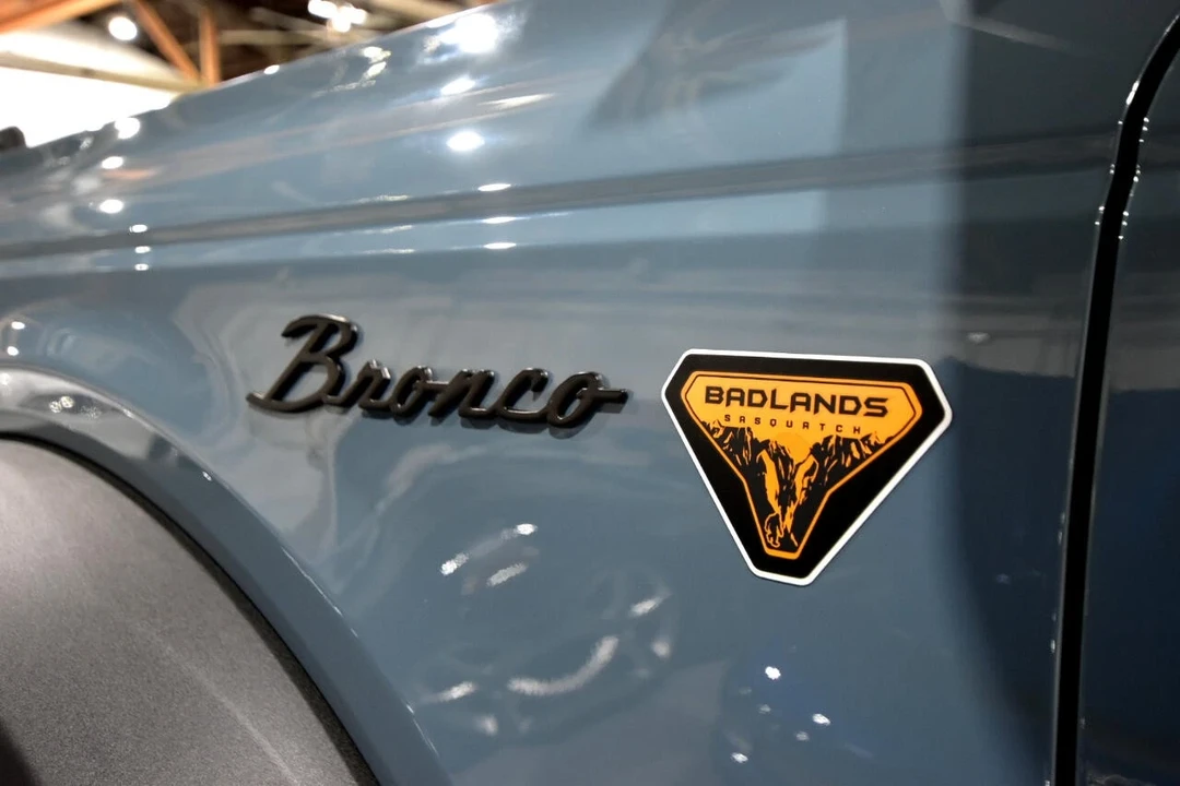 2022 Ford Bronco 6th Gen - Image 13 of 21