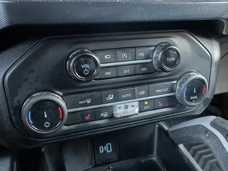 2022 Ford Bronco 6th Gen - Image 19 of 20