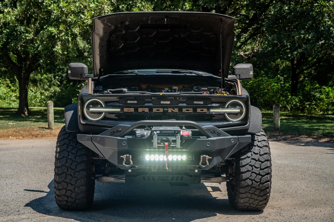 2022 Ford Bronco 6th Gen - Image 9 of 31