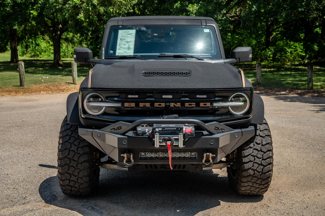2022 Ford Bronco 6th Gen - Image 2 of 31