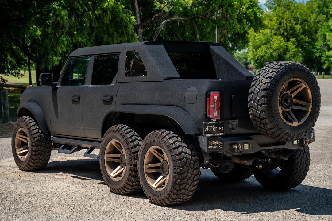 2022 Ford Bronco 6th Gen - Image 7 of 31