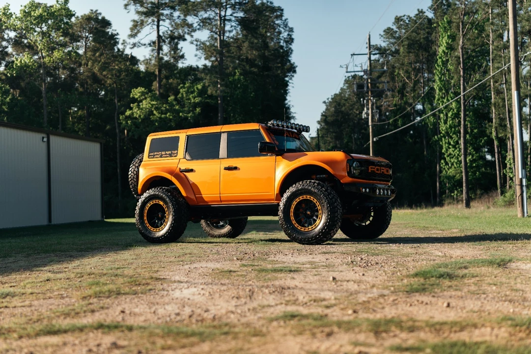 2022 Ford Bronco 6th Gen - Image 2 of 20
