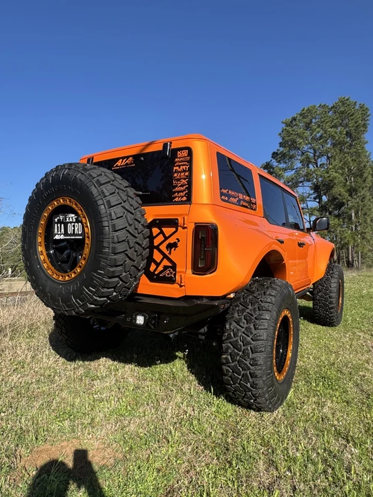 2022 Ford Bronco 6th Gen - Image 18 of 20